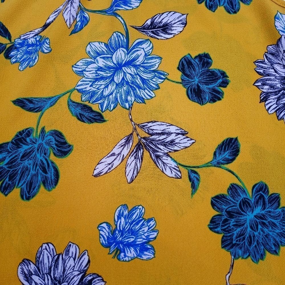 C&e Multicolored Sleeveless Floral Blouse SCondi - Picture 7 of 8